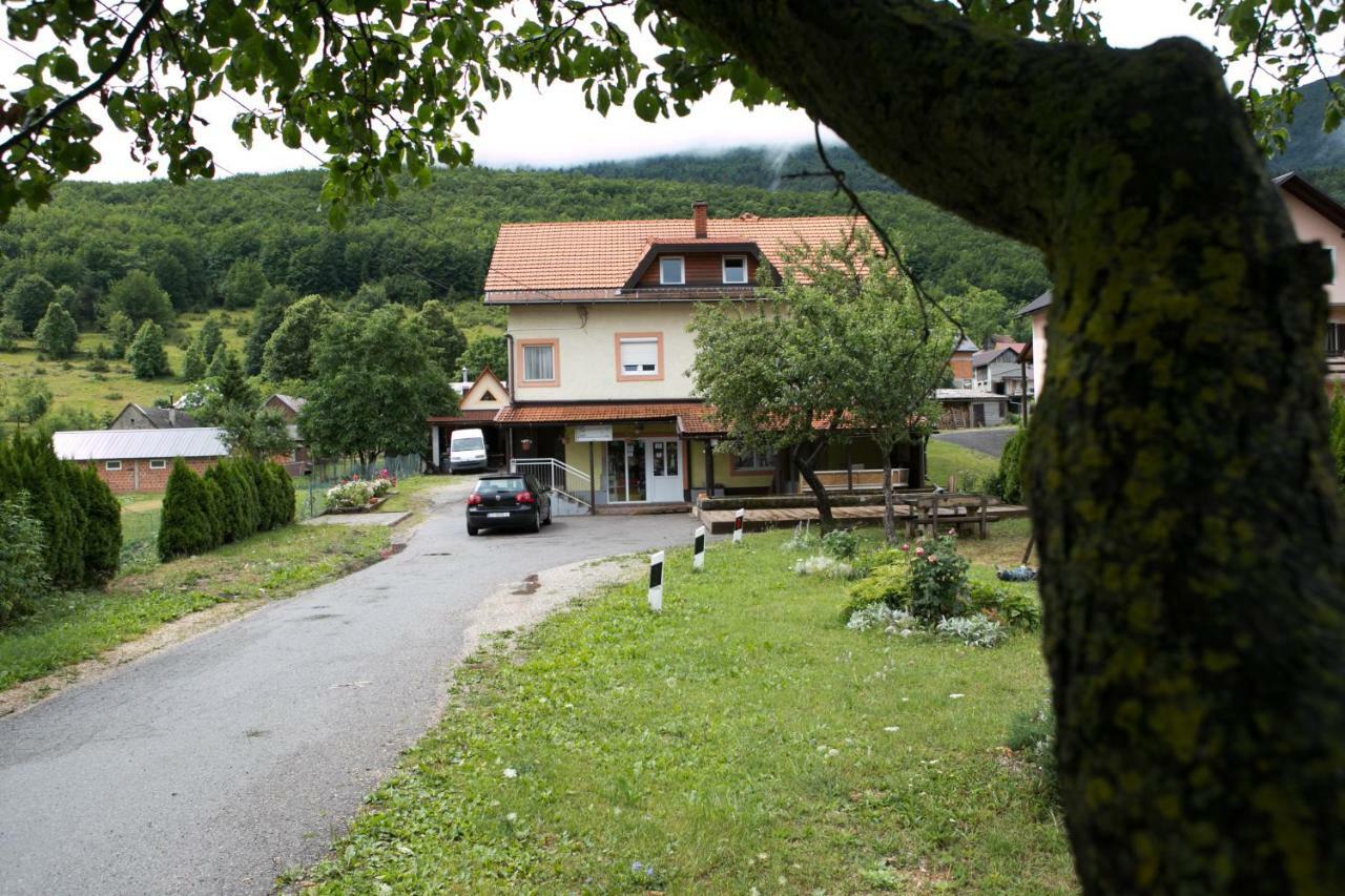 Apartmani Ruza Krasno Polje Exteriör bild
