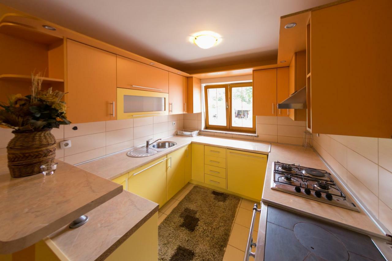 Apartmani Ruza Krasno Polje Exteriör bild