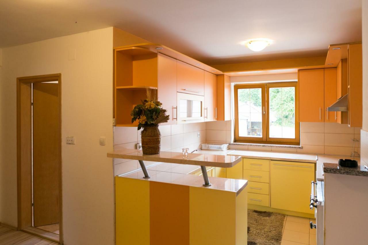 Apartmani Ruza Krasno Polje Exteriör bild