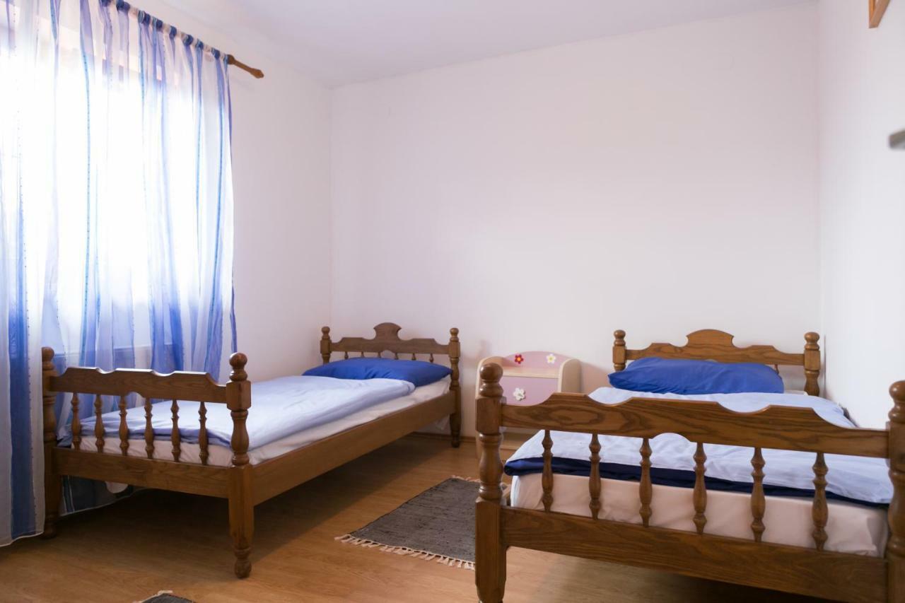 Apartmani Ruza Krasno Polje Exteriör bild