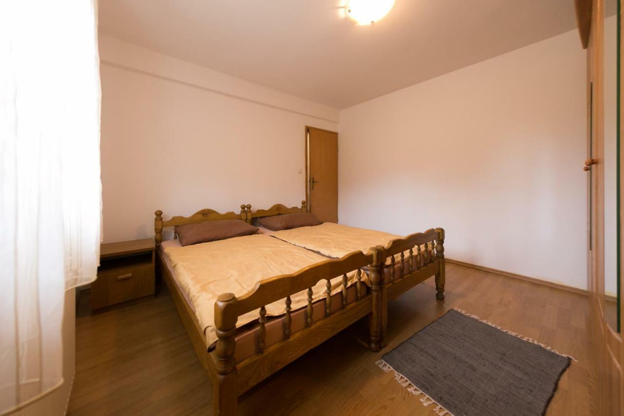 Apartmani Ruza Krasno Polje Exteriör bild