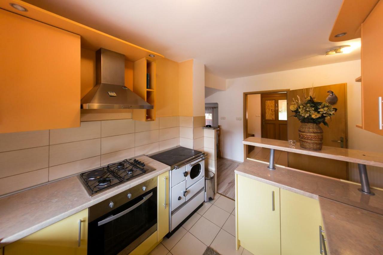 Apartmani Ruza Krasno Polje Exteriör bild
